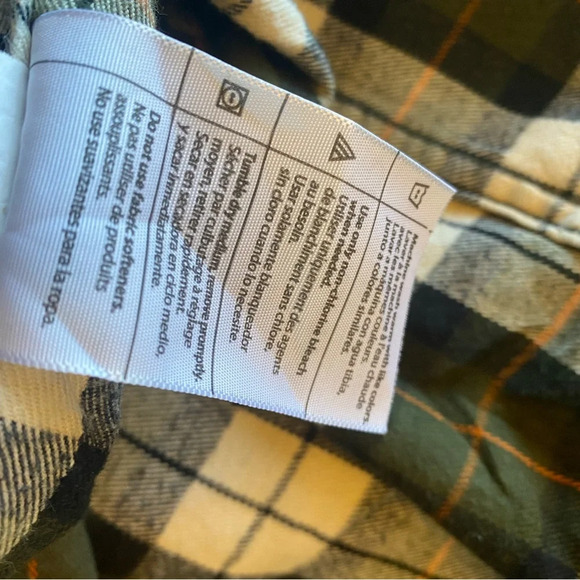 Carharrt plaid flannel button down - Picture 8 of 11